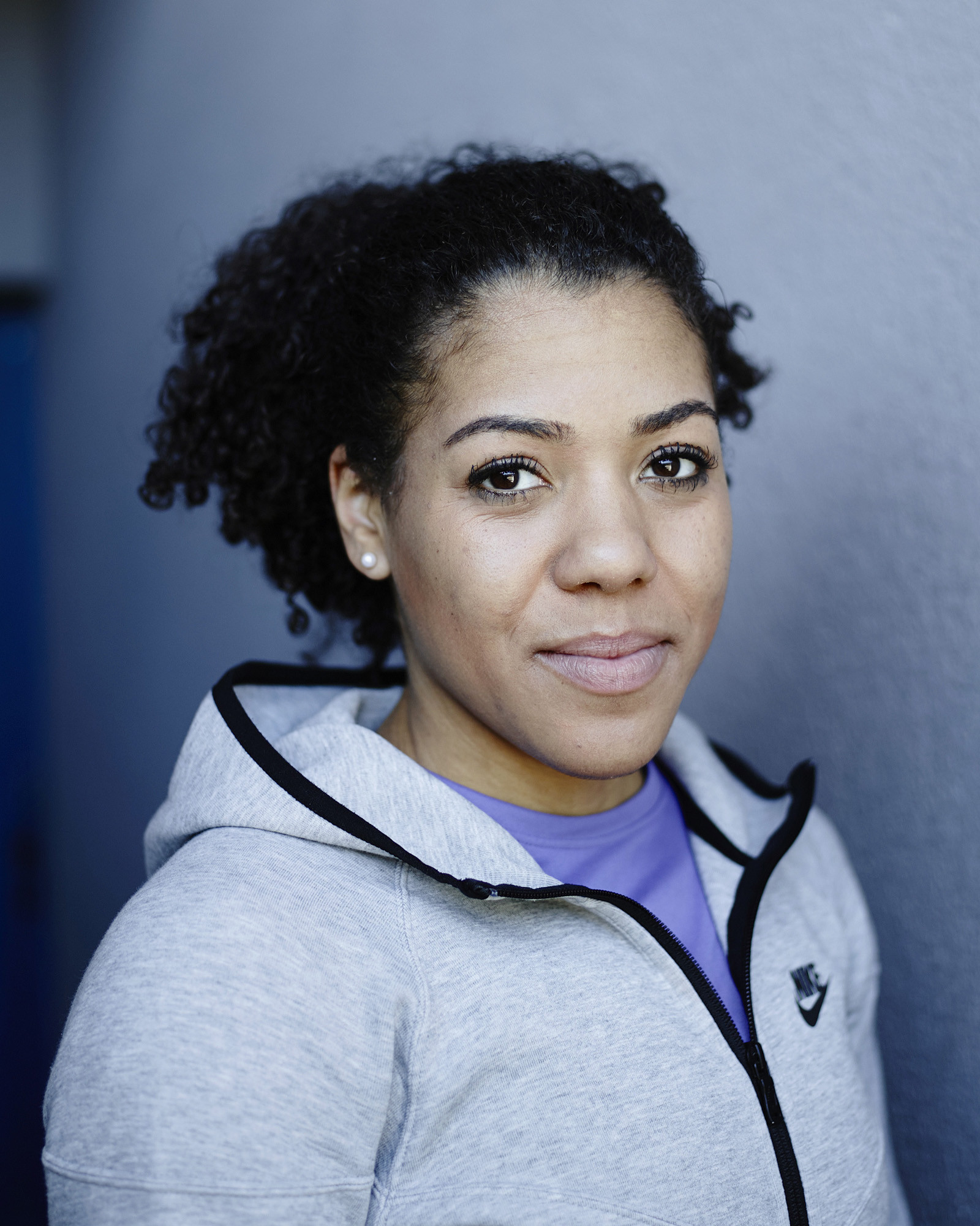 Mujinga Kambundji, Leichtathletin