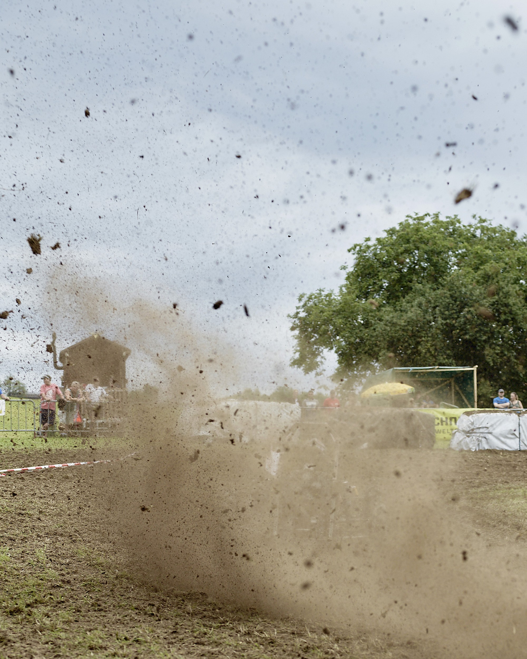 Einachserrennen in Neuheim, Geschäftsbericht 2015 der Zuger Kantonalbank