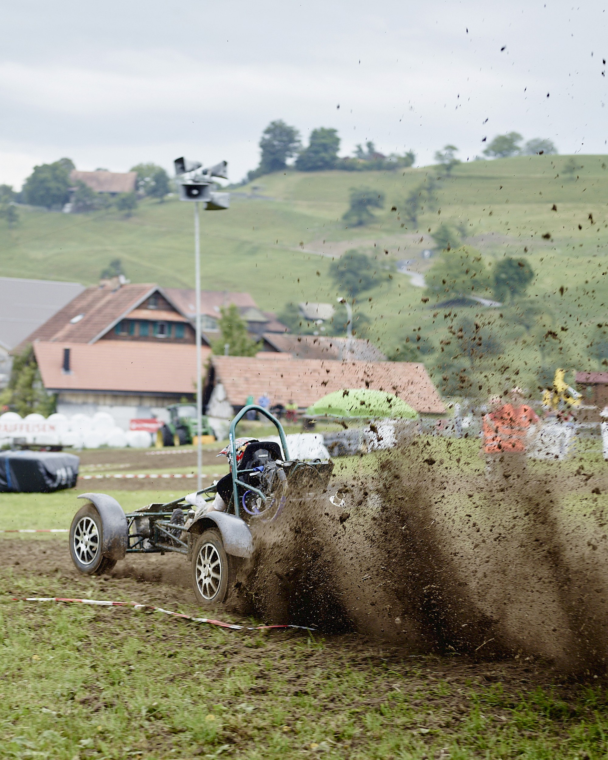 Einachserrennen in Neuheim, Geschäftsbericht 2015 der Zuger Kantonalbank